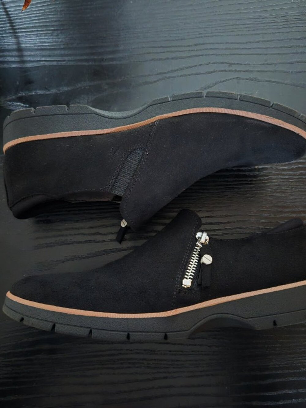 Dr Scholls sz 8.5 Nice Day Now Slip On Black Shoe with side zip closure accent - Picture 7 of 8
